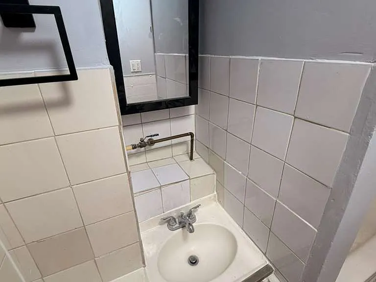 8927 S Muskegon Ave #1A — Photo 5