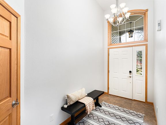 3rd image of 5018 Silver Leaf St