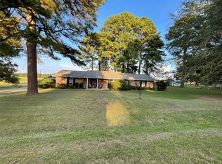 163 Airport Loop, Springhill, LA 71075