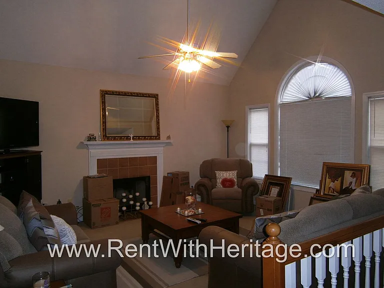 7234 Brittany Way — Photo 4