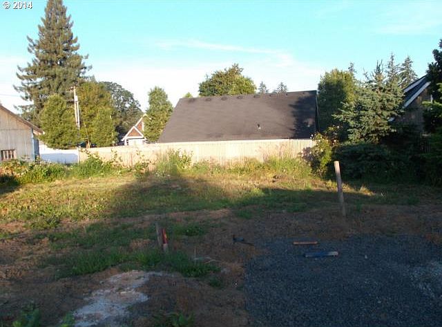 2nd image of 118 N Morton St