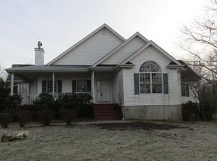 35 Holmes Mill Rd, Cream Ridge, NJ 08514