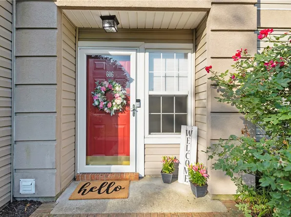 606 Queens Xing, Williamsburg, VA 23185