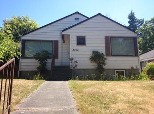8214 35th Ave SW, Seattle, WA 98126