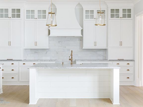 Gourmet kitchen that opens to family room