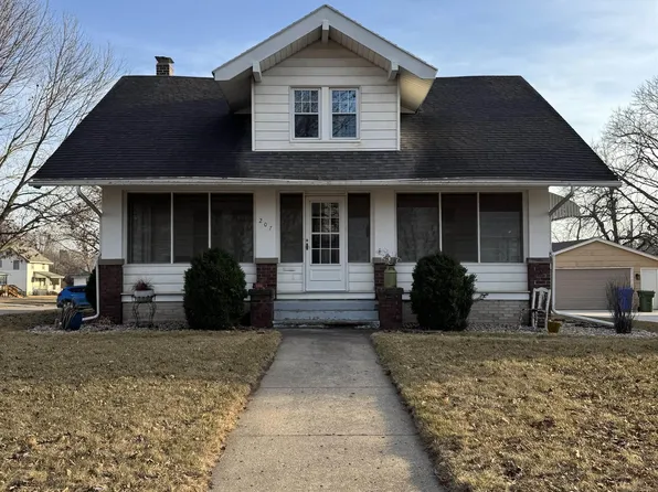 207 E Madison St, Jefferson, IA 50129