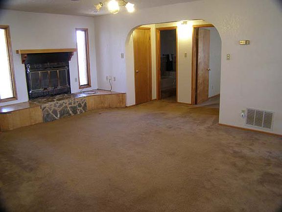 4th image of 382 Fm 2744