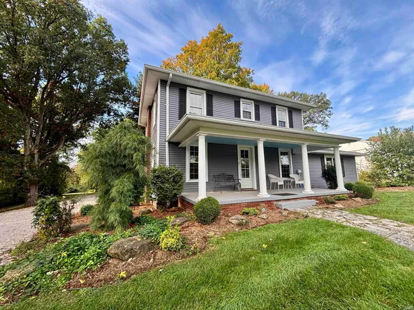 1901 McDowell Rd, Vincennes, IN 47591