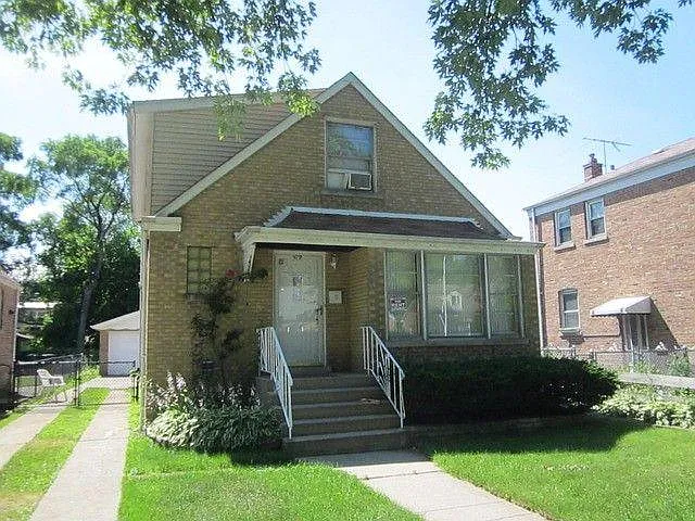 14218 S Wabash Ave photo 1