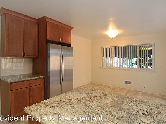 5th image of 227 Hollis Ave #1