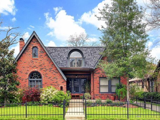 2218 Bartlett St, Houston, TX 77098