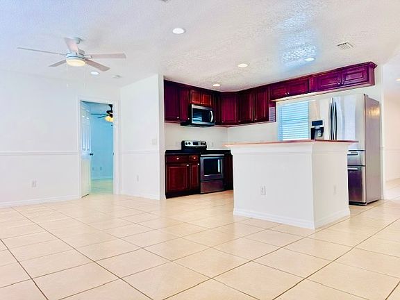 3rd image of 1224 Turrisi Blvd