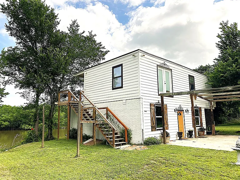2503 River Crest Dr #1 — Photo 3