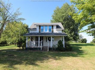 2401 Thomas Ridge Rd, Leon, WV 25123