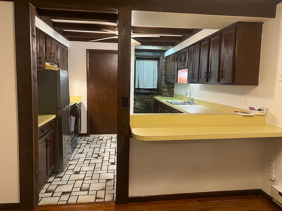 1st image of 505 1/2 1st St #Up