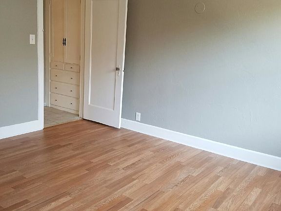 5th image of 351 1/2 N 9th St