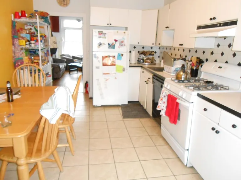 1905 Beacon St #3R — Photo 14