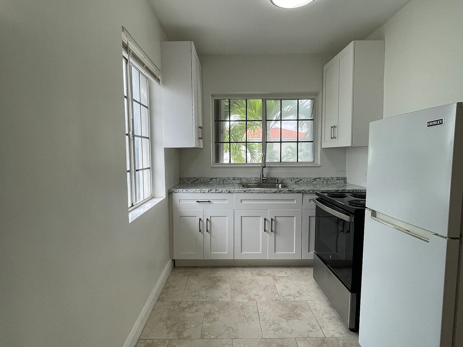 2 bed, 600 sqft, $1,990 — Photo 4