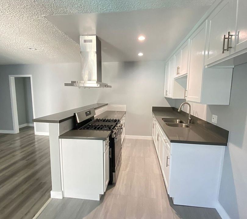 1st image of 4015 W Adams Blvd APT 5