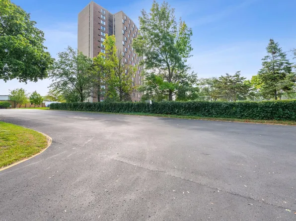 1181 Edgcumbe Rd APT 1606, Saint Paul, MN 55105