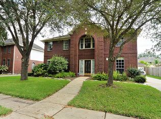 2813 White Oak Ln, Pearland, TX 77584