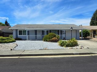 102 Lassen Cir, Vacaville, CA 95687