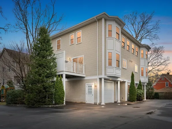 73 South St #1, Waltham, MA 02453