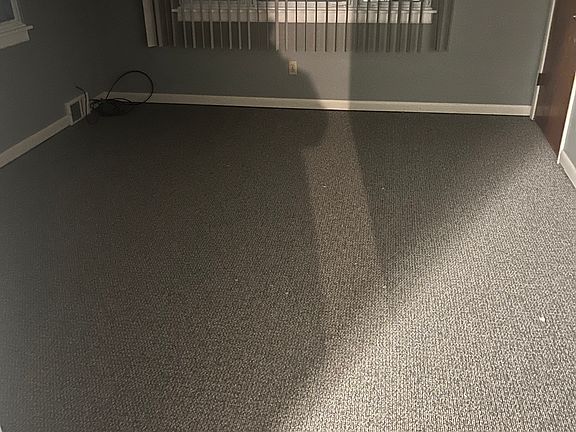 3rd image of 167 Hagen Ave #4