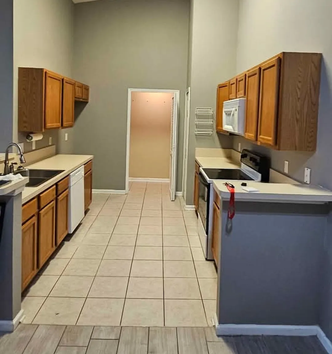 2 bed, 1118 sqft, $1,500 — Photo 2
