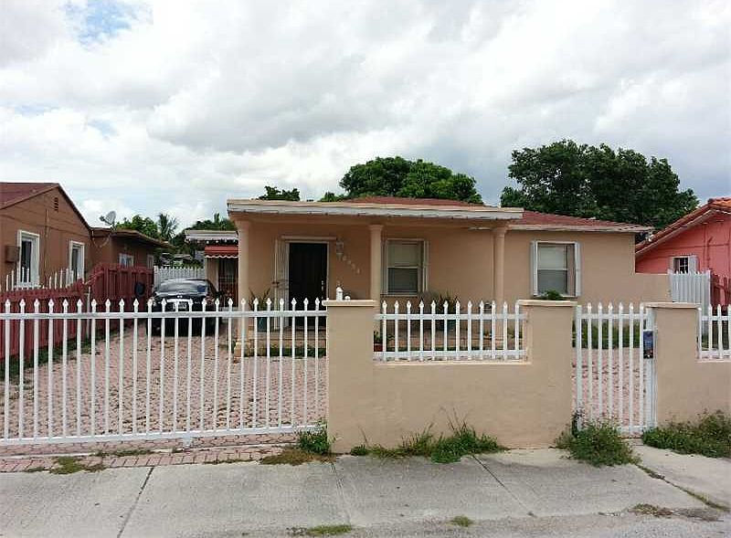 1st image of 3251 NW 17th St