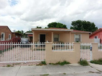 3251 NW 17th St, Miami, FL, 33125