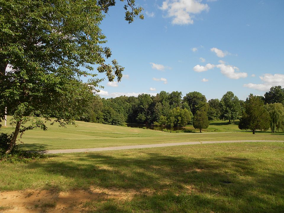 2nd image of 1300 Hidden Valley Dr