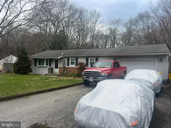 3042 Pike Dr, Riva, MD 21140