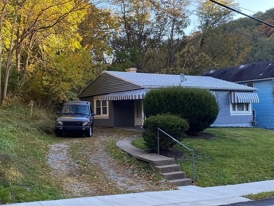 2 bed, 990 sqft, $1,400 — Photo 1