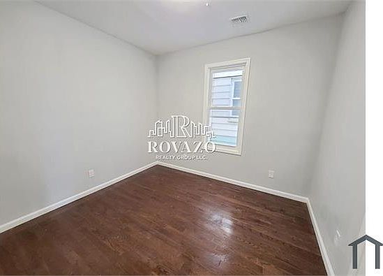 3rd image of 432 Avon Ave Floor 3