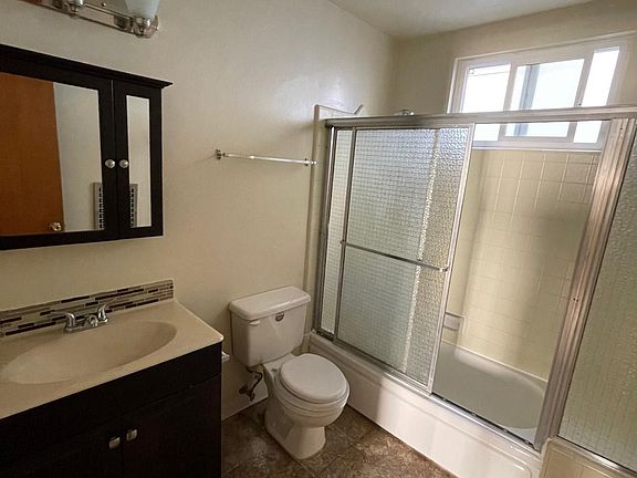 4th image of 569 E Palm Ave APT G