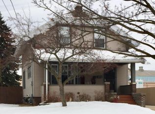 1613 Clark St, Manitowoc, WI 54220