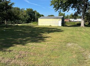 120 E 11th St, Du Quoin, IL 62832