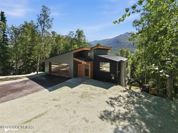 22900 Myrtle Dr, Eagle River, AK 99577
