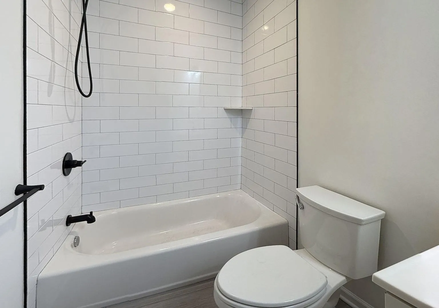 5225 Walnut Street — Photo 3