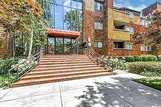 1st image of 1132 La Terrace Cir