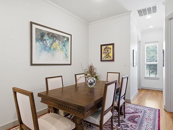 4th image of 7333 Valley View Ln #305