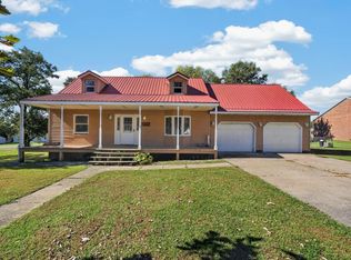 108 S 2nd St, Allendale, IL 62410