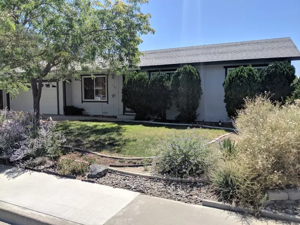 749 East St, Fernley, NV 89408