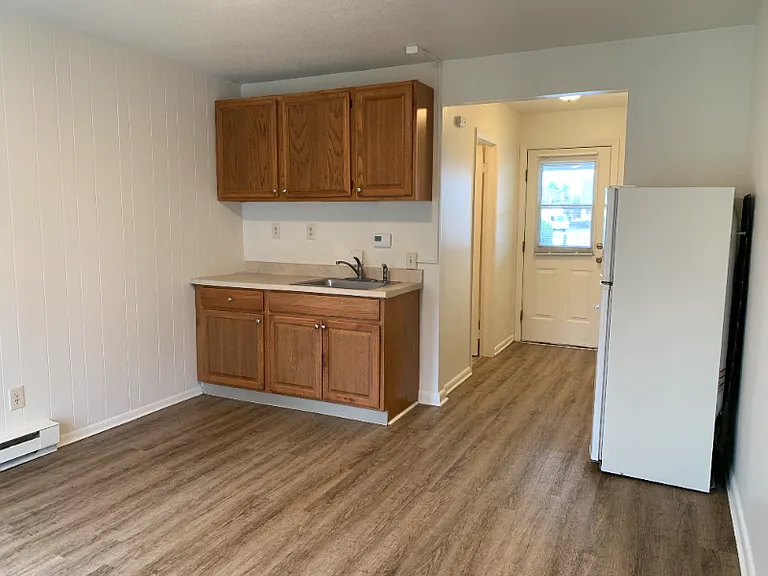 10 Belchertown Rd — Photo 3