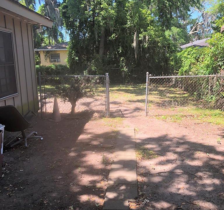 2nd image of 1811 Stonewall St
