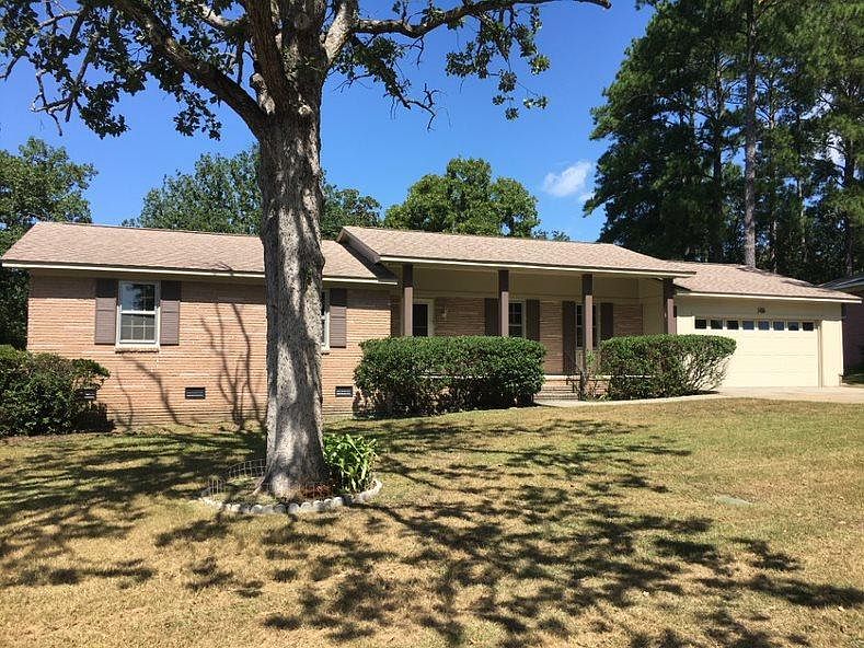 1st image of 1936 Pennfield Dr