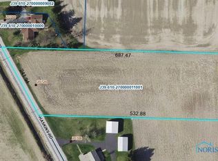 20720 Haskins Rd, Bowling Green, OH 43402