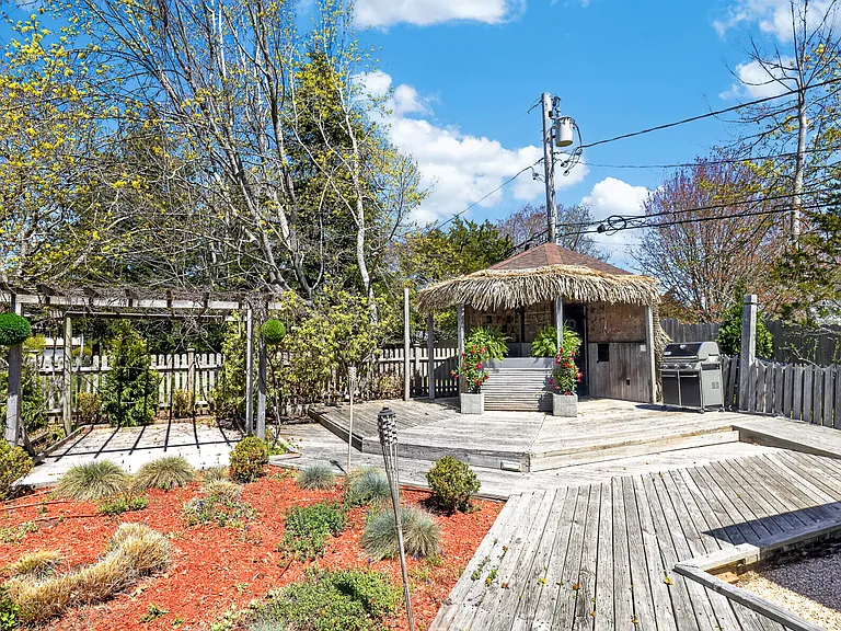 4 Far Pond Rd — Photo 15