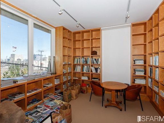 5th image of 580 De Haro St